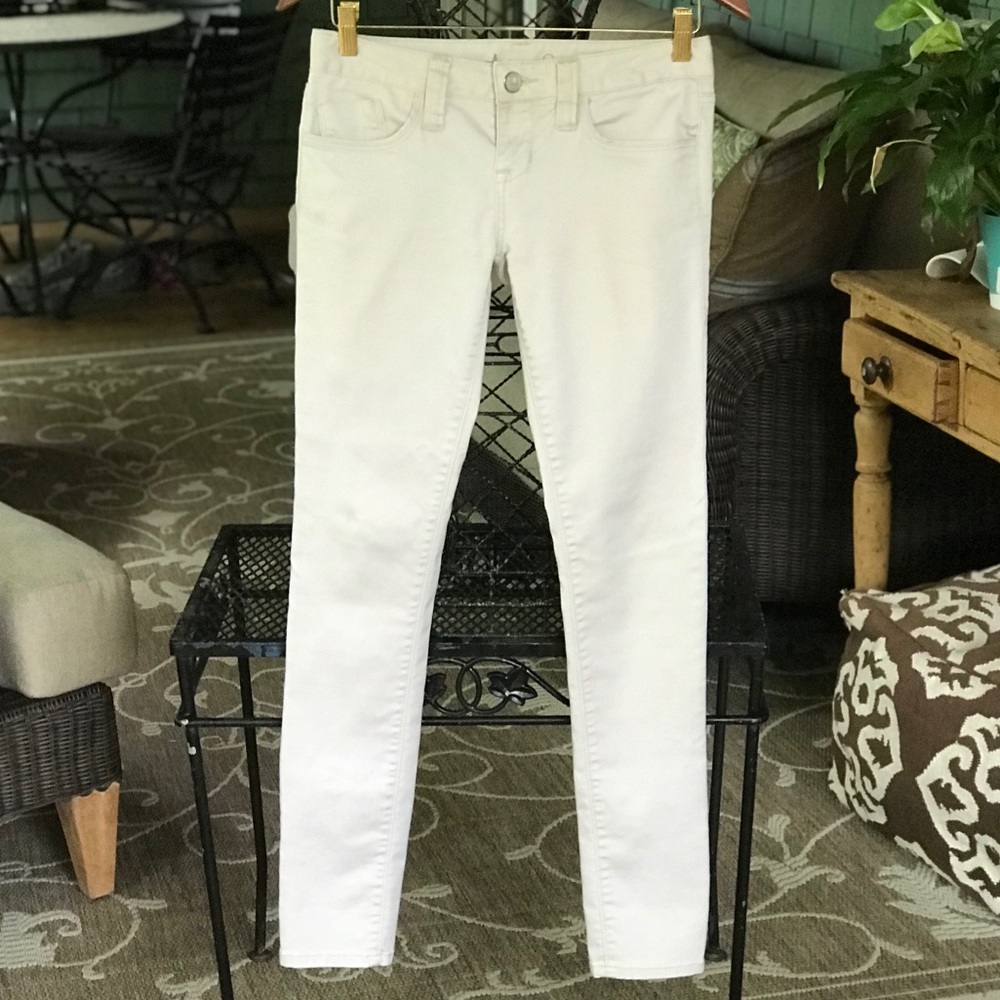 American Rag Cie skinny light khaki jeans. 3R